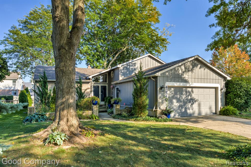 42540 Sycamore Drive — photo