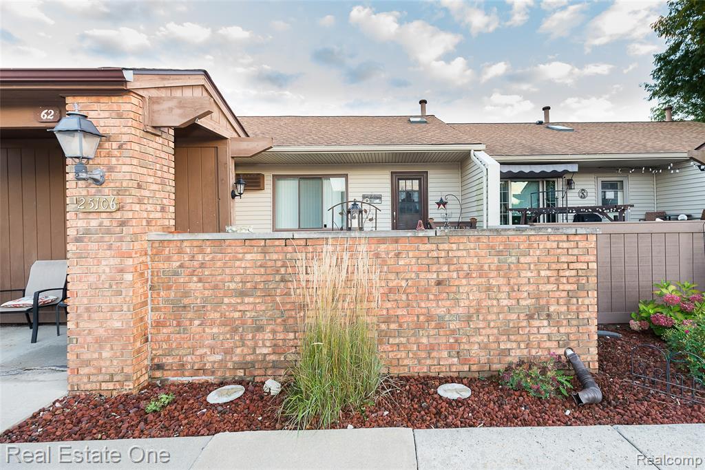 25106 Jefferson Court — photo