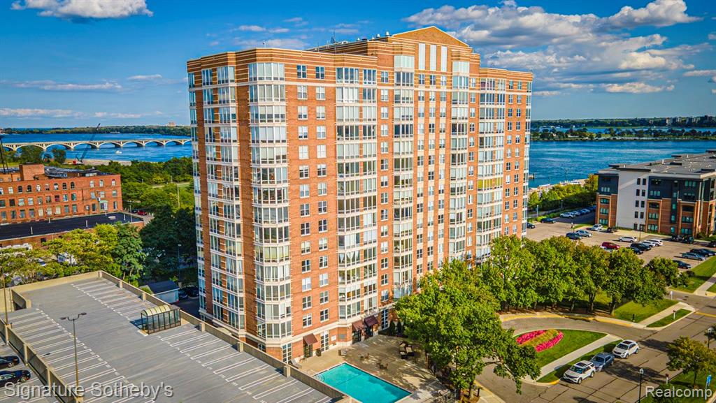 250 E Harbortown Drive — photo