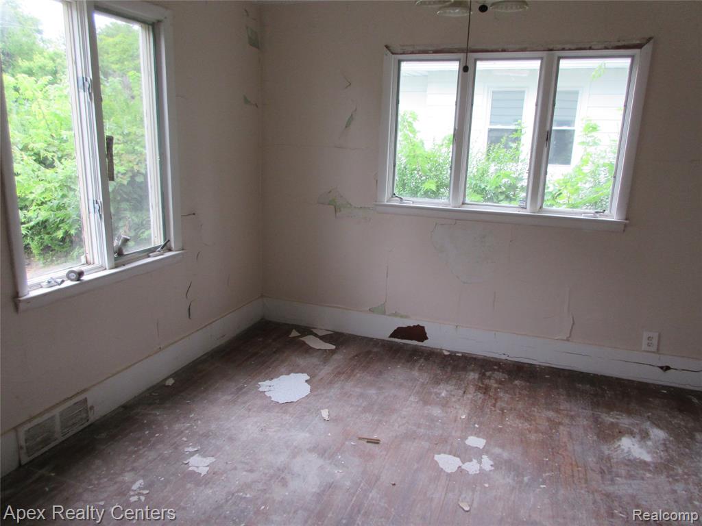 2217 Raskob Street, Flint, MI 48504 — photo 3
