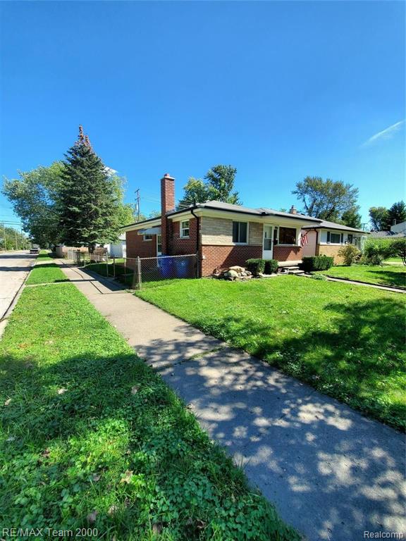 5605 Merrick Street — photo
