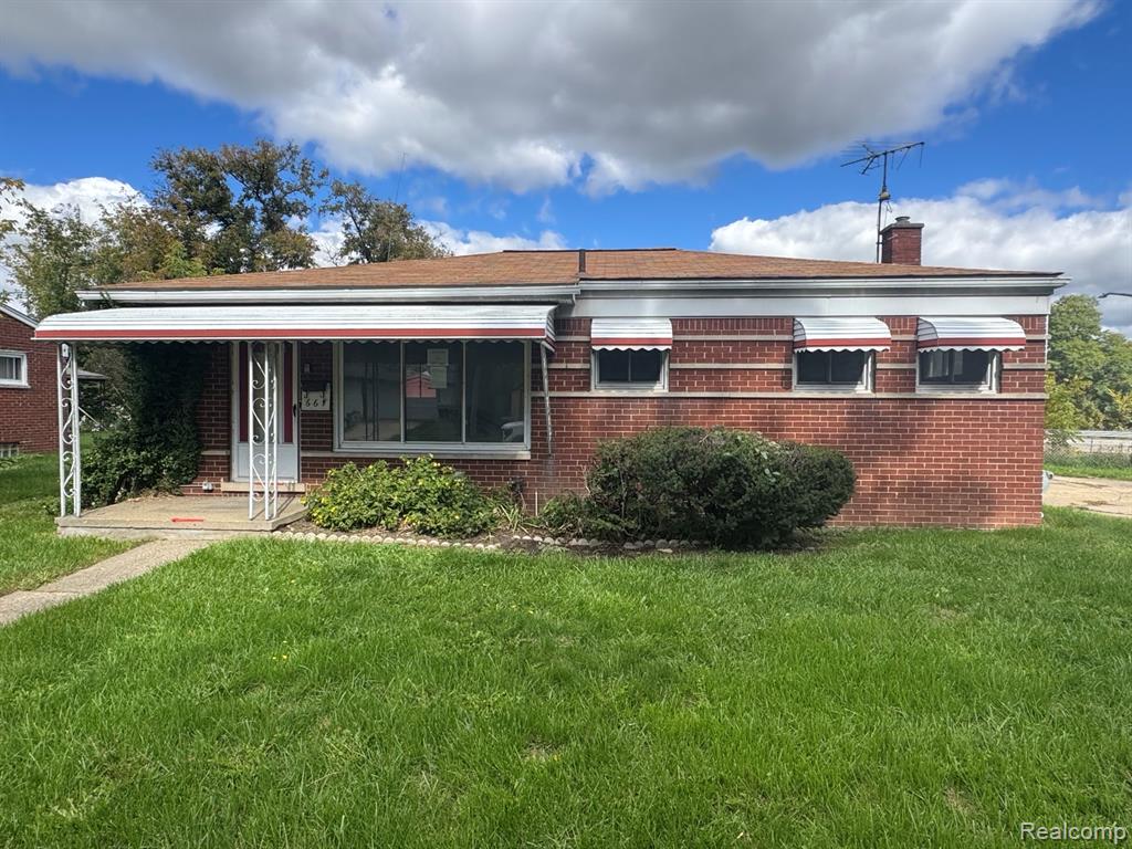667 Riverside Street — photo