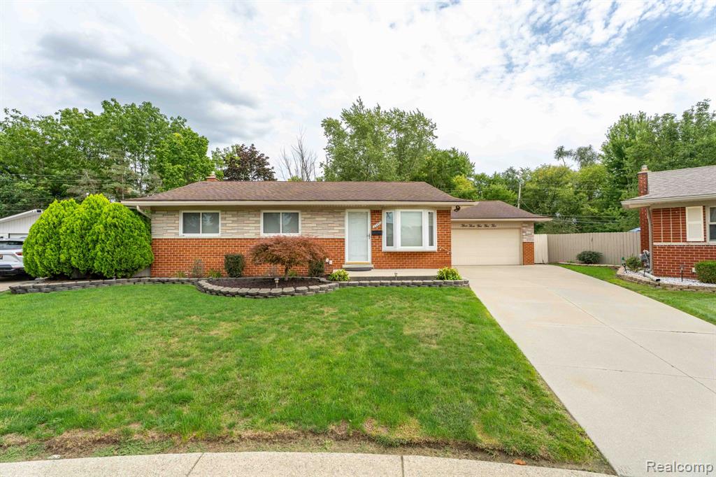 33552 Klein Circle — photo