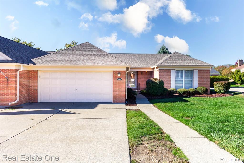 18802 Maple Circle — photo