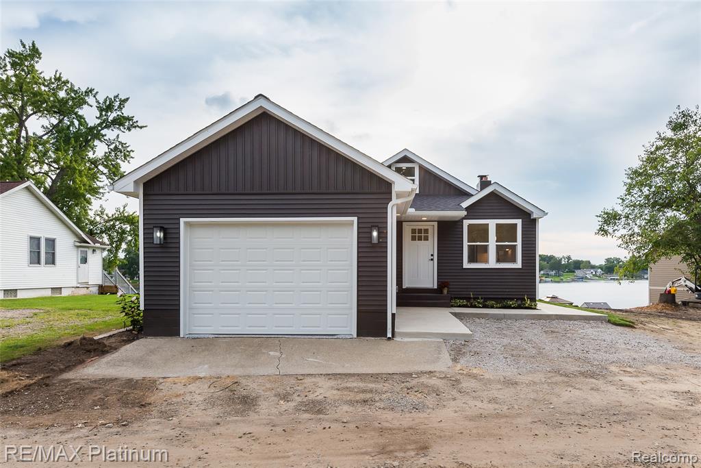 6298 Fonda Lake Drive — photo