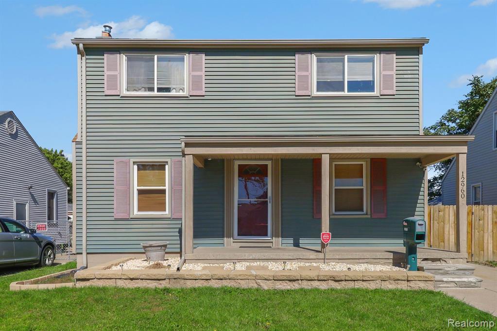 12960 Walnut Street — photo