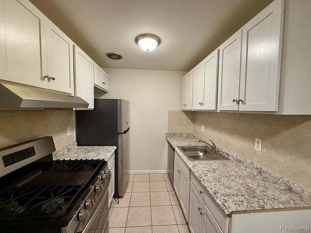 38290 Fairway Court — photo