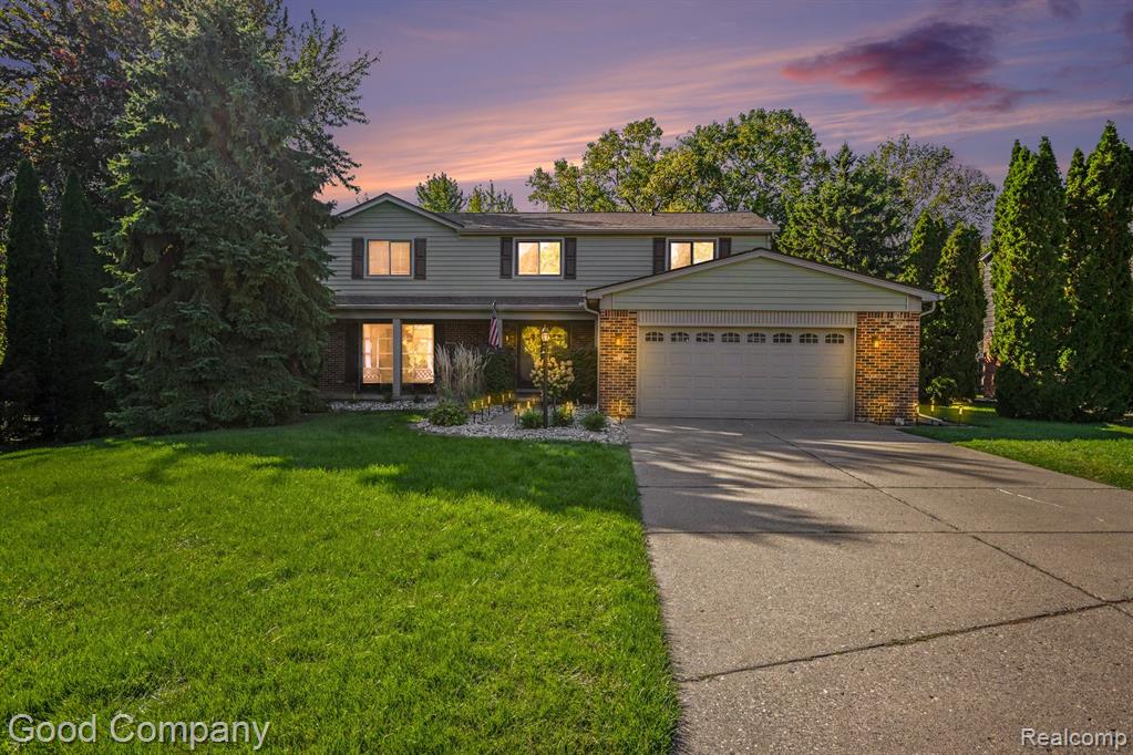 2810 Sandhurst — photo
