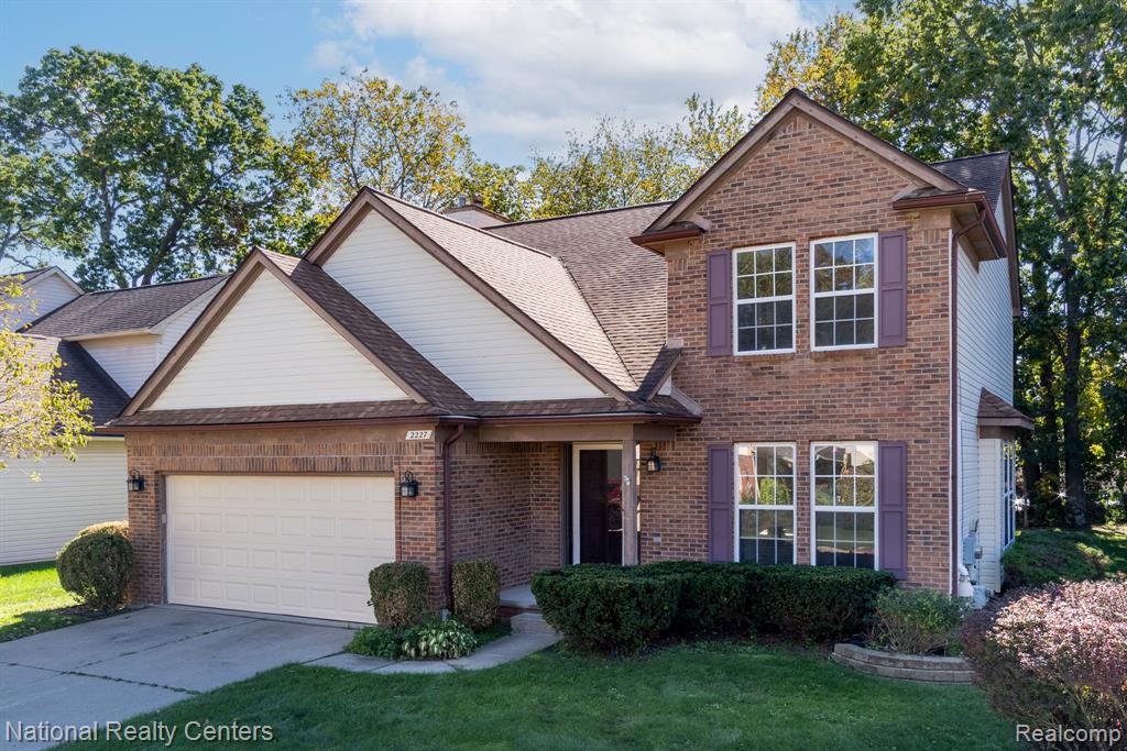 2227 Forest Hills Drive — photo