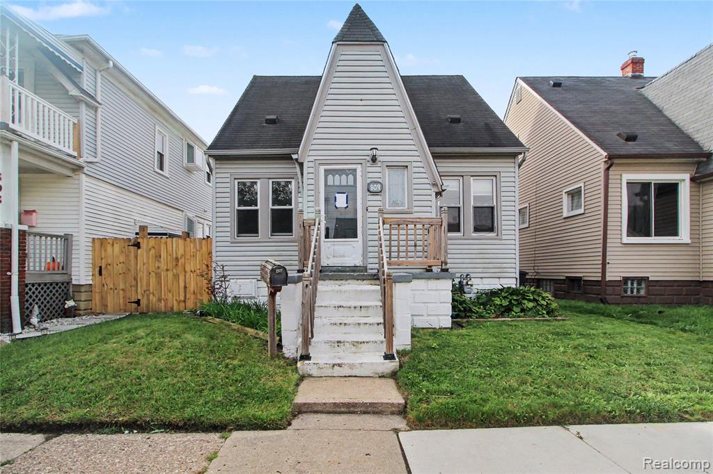 809 Saint John Street — photo
