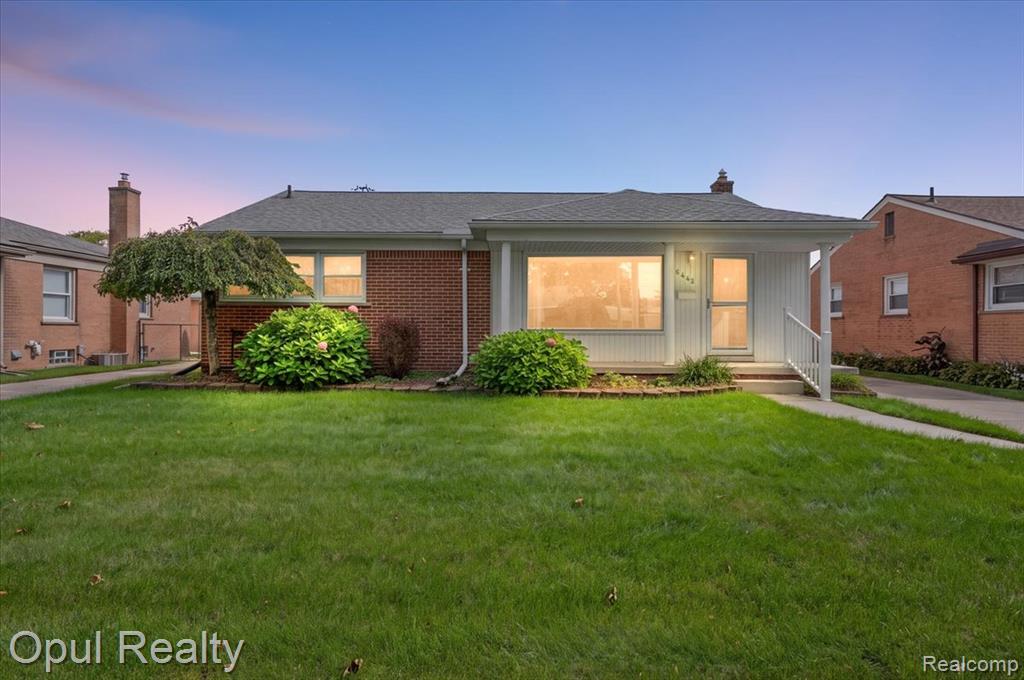 6442 Golfview Street — photo