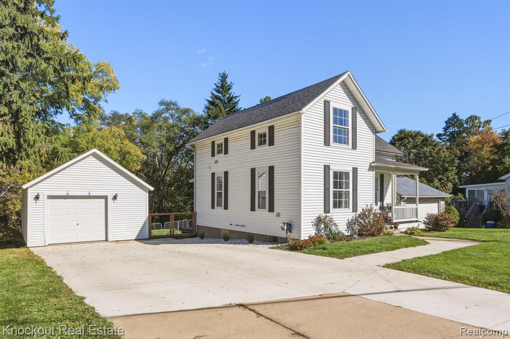 1140 W Tuscola Road — photo
