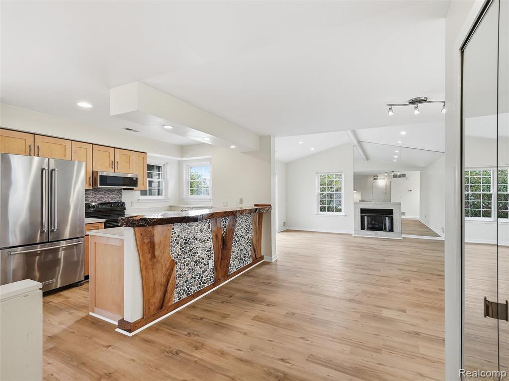 6605 Firestone Court — photo