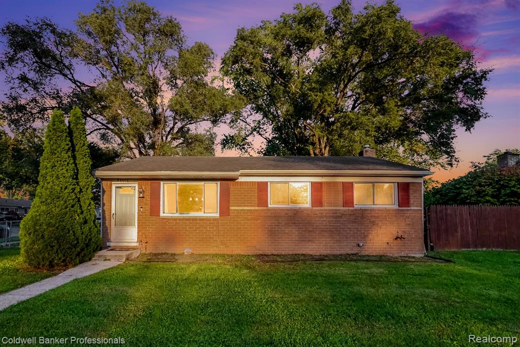 35470 Blairmoor Drive — photo