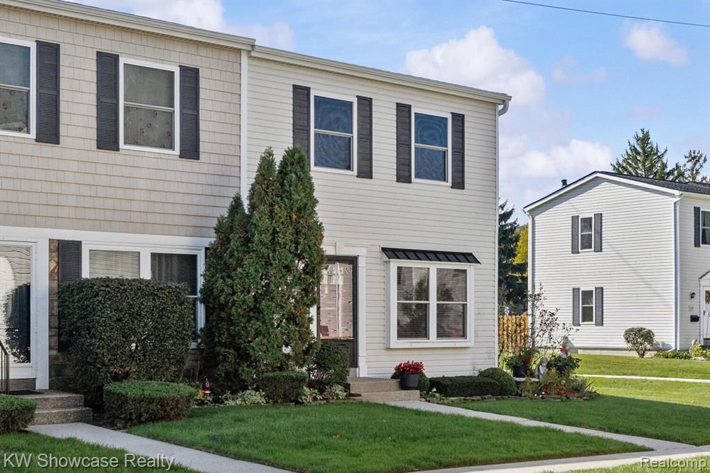 1151 Marquette Court — photo