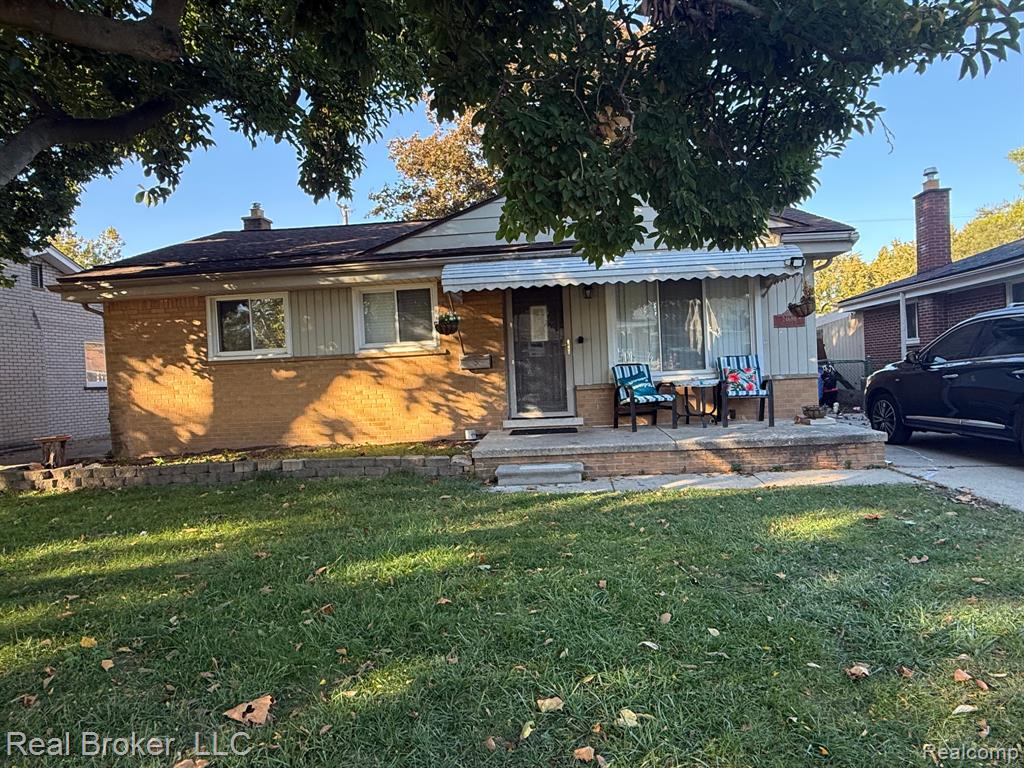 24686 McDonald Street — photo