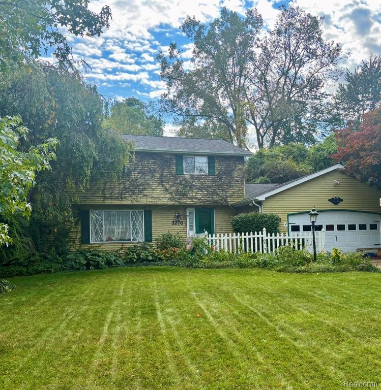 3276 E Charmwood Drive — photo