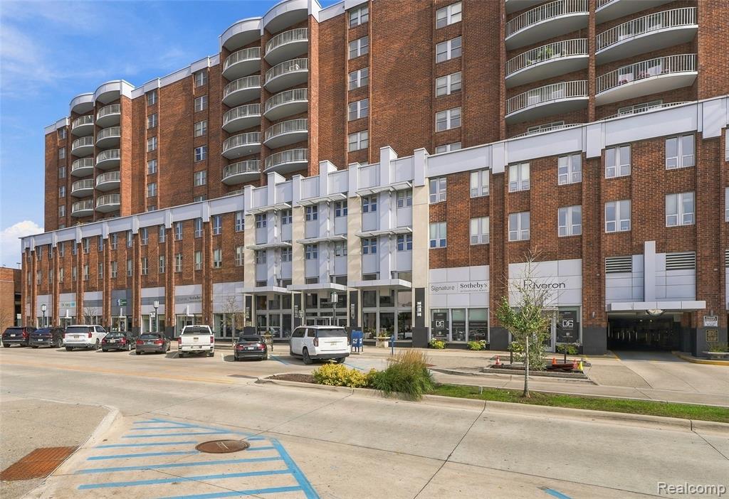 411 S Old Woodward Avenue — photo