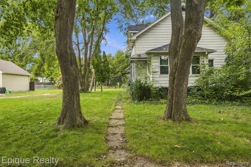 2823 Sturges Street — photo