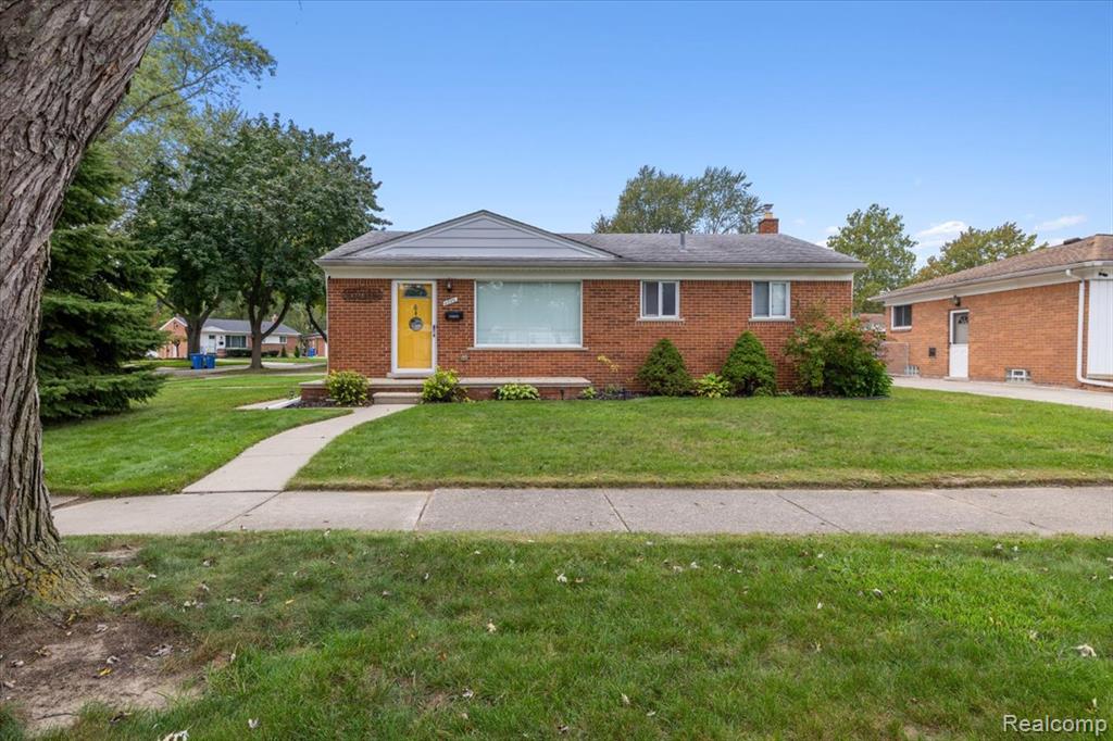 4892 Westlake Street — photo