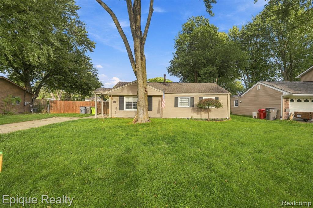 37106 Farley Street — photo