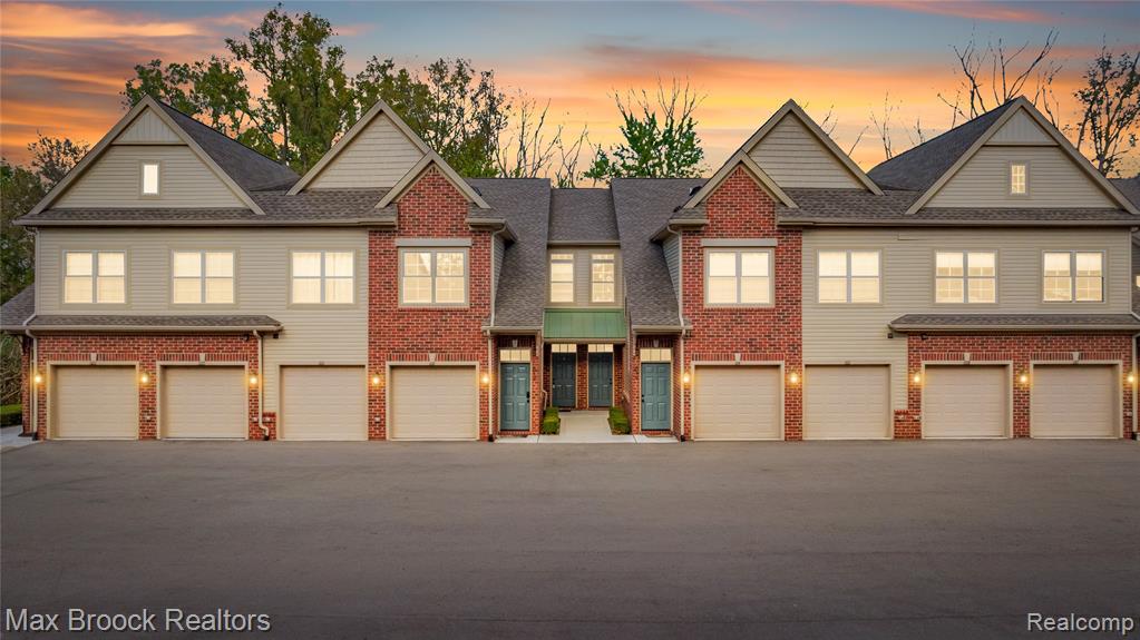 616 Pointe Drive — photo