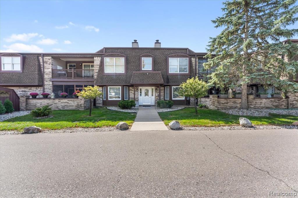 8533 Mathias Drive — photo