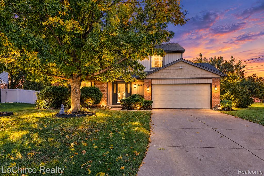 3683 Fernleigh Drive — photo