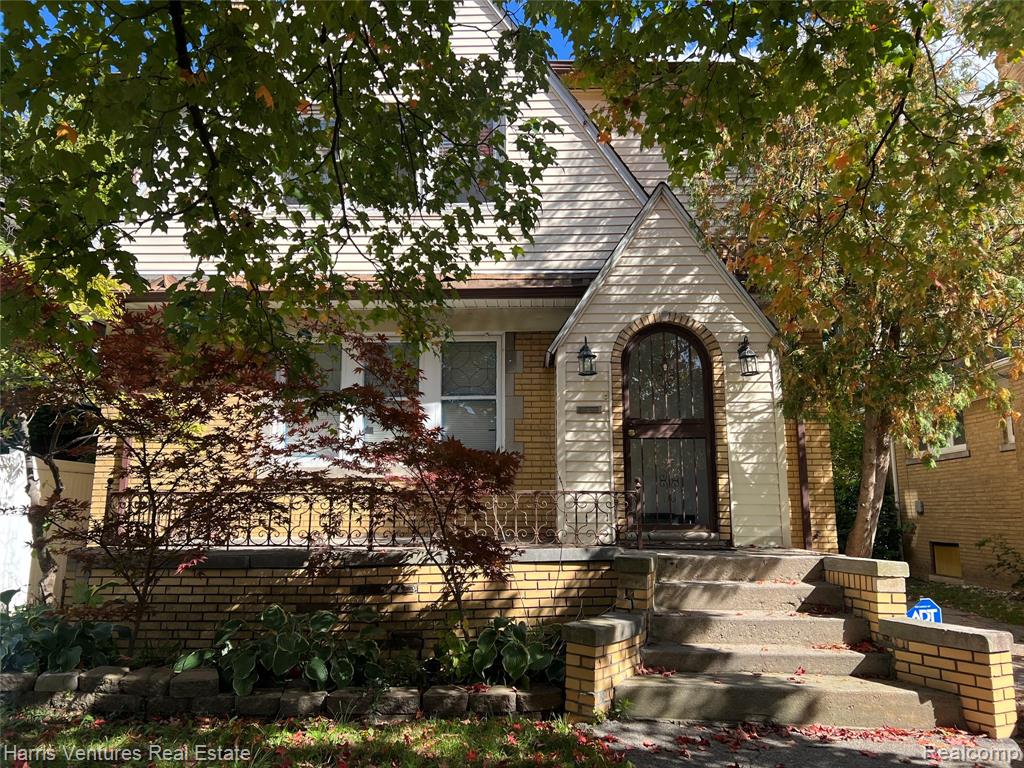 3480 Courville Street — photo