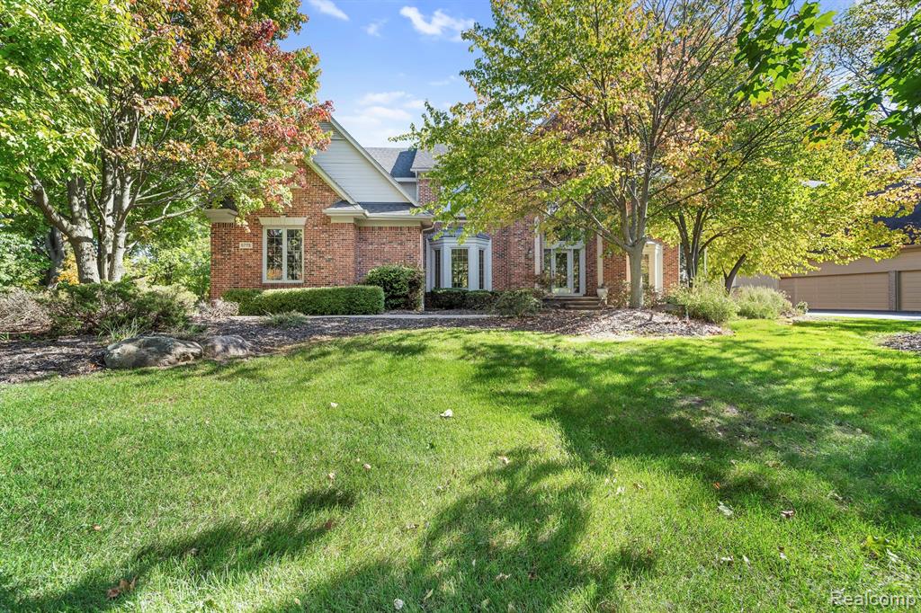 6775 Carlyle Crossing — photo