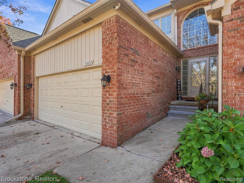 55427 Boardwalk Drive — photo