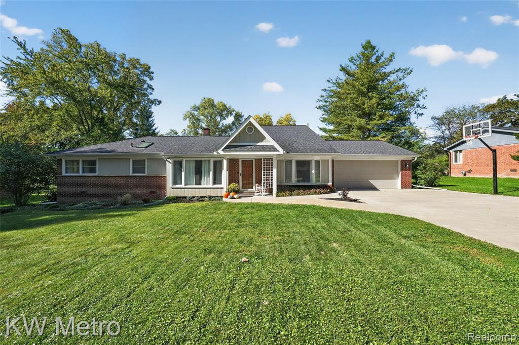 24723 Westmoreland Drive — photo
