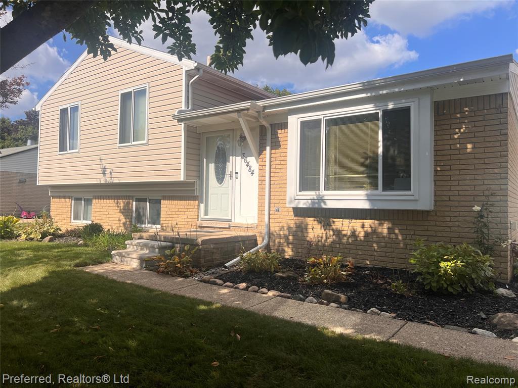 36484 Northfield Avenue — photo
