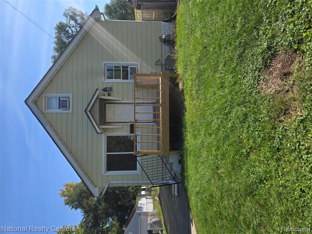 7561 Ziegler Street — photo
