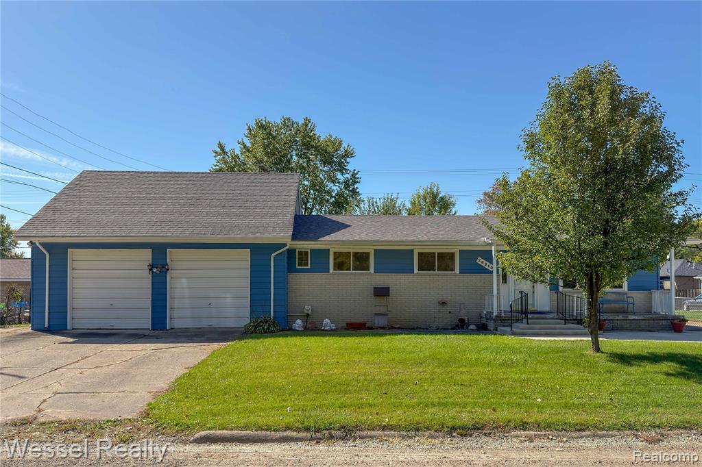28210 Vandy Street — photo