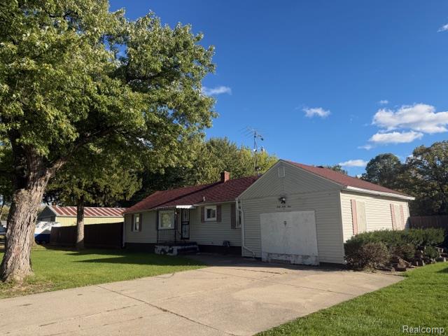 4044 Leith Street — photo