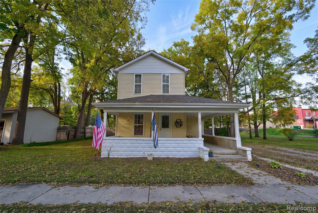 112 W Elm Street — photo