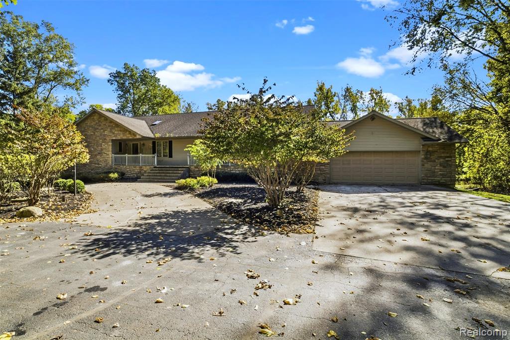 3280 W Sutton Road — photo