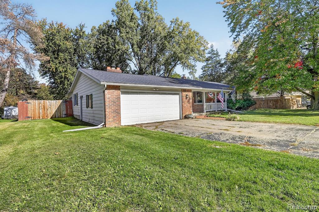 9096 Carpenter Road, Flushing, MI 48433 — photo 2