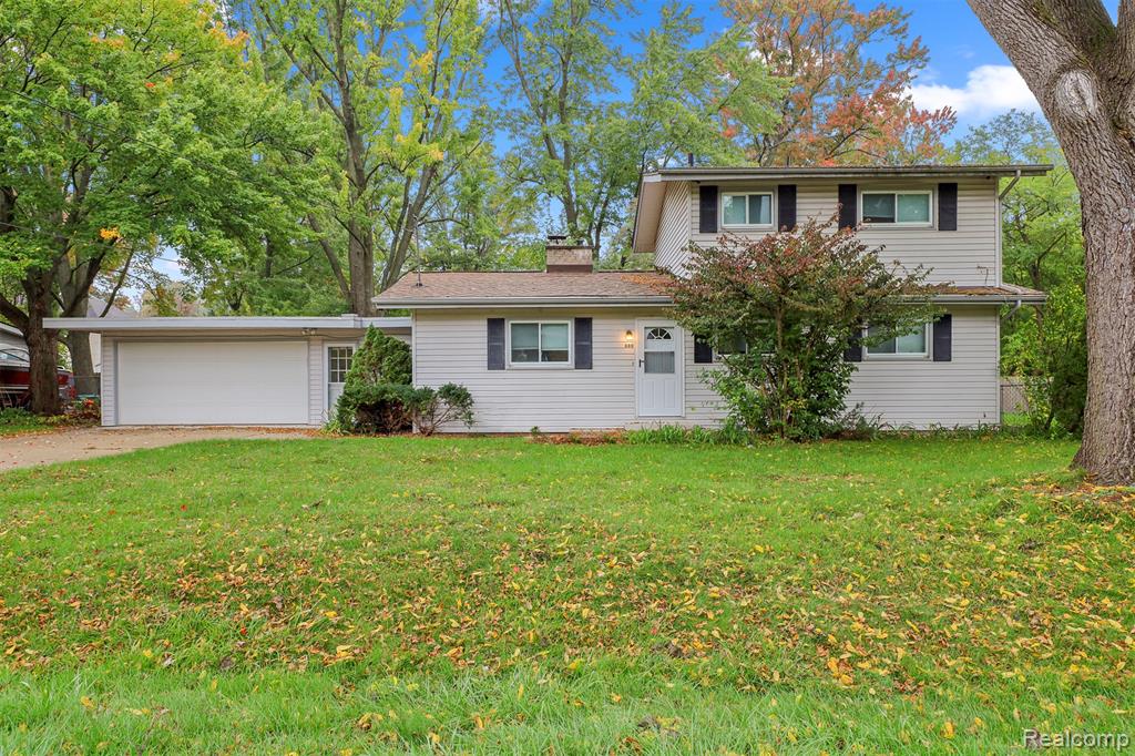 680 Colebrook Drive — photo