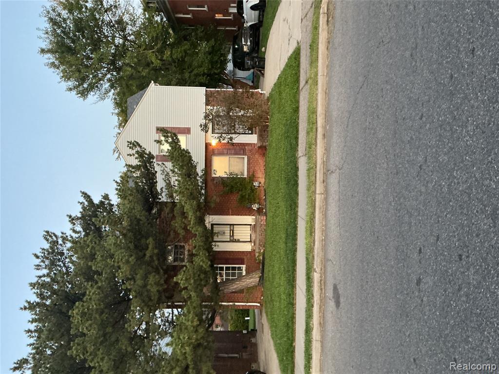 16864-16866 Fairfield Street — photo