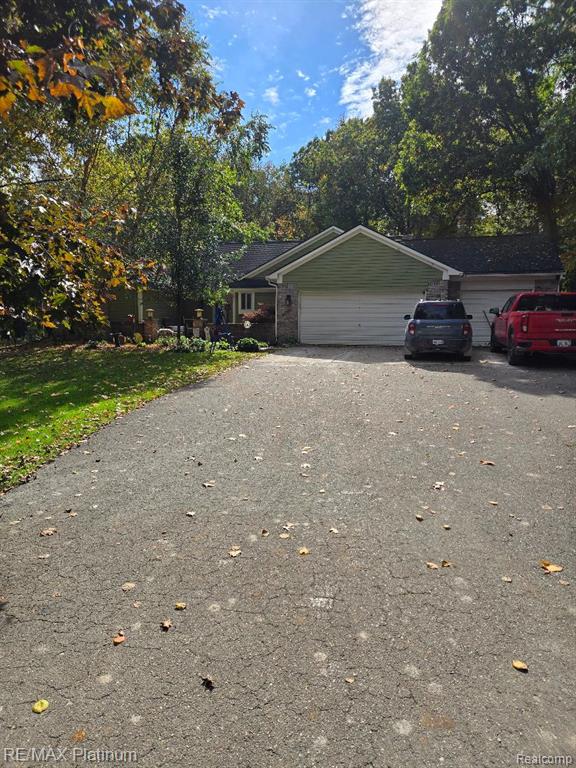 2662 Crooked Lake Road — photo