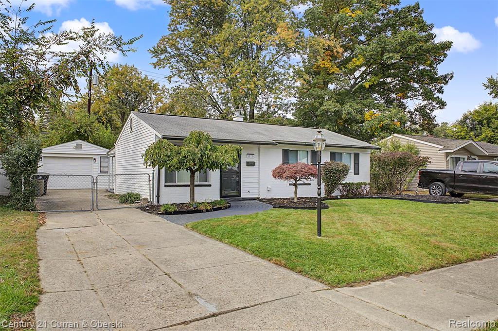1616 Flynn Street — photo