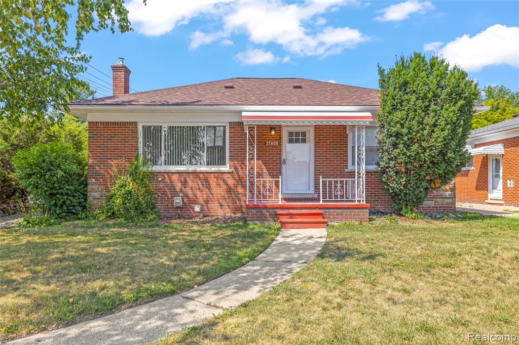 22405 Piper Avenue — photo