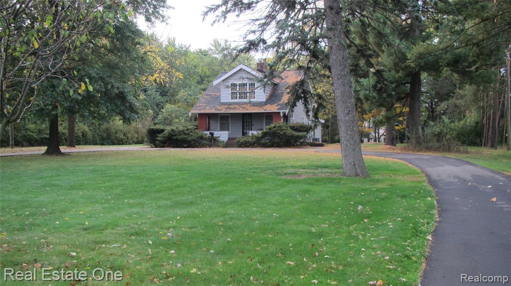 4935 Green Road — photo
