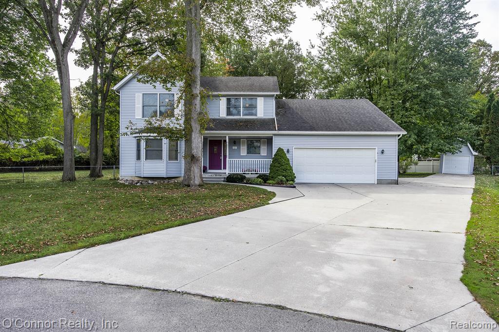 437 Forest Lane — photo