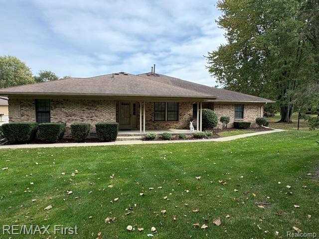 33520 Meldrum Street — photo