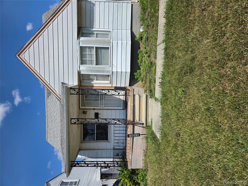 16219 Fairmount Drive — photo