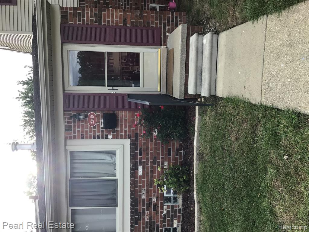 23419 Baker — photo