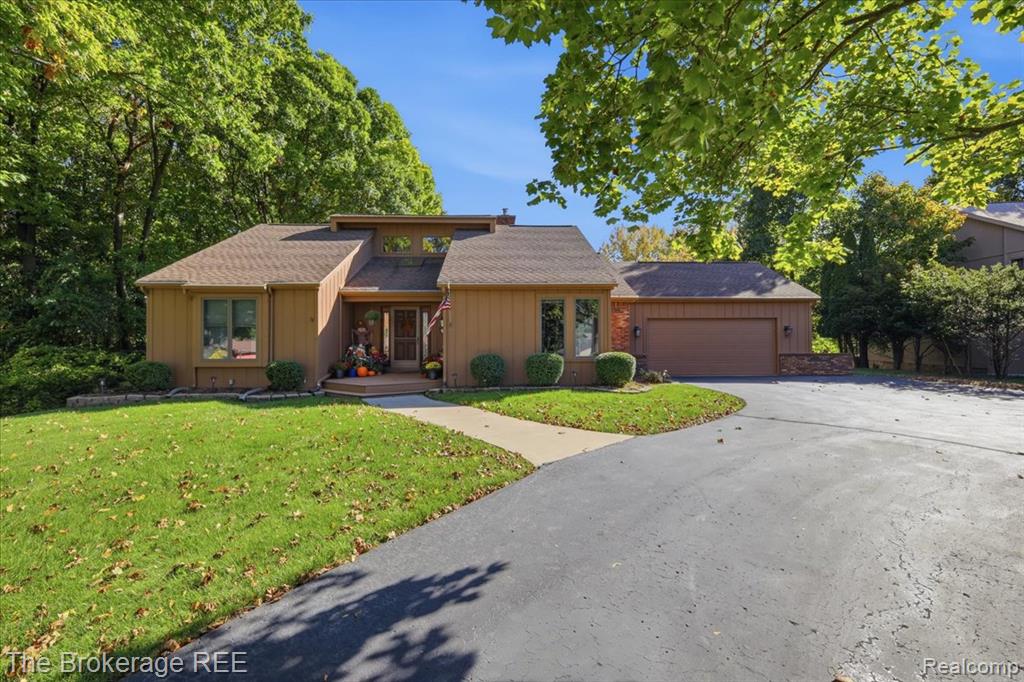 6549 Deer Ridge Drive — photo